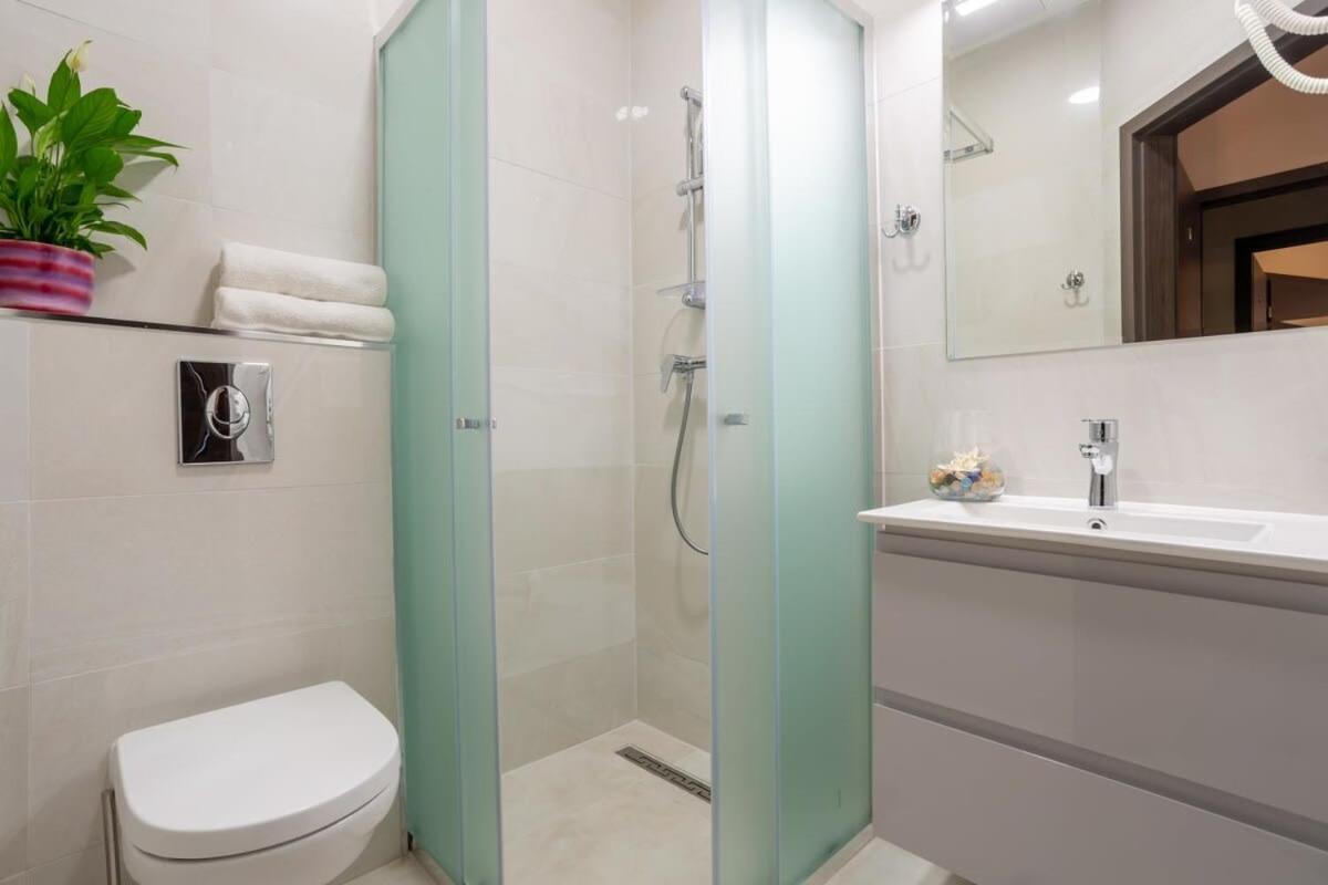 Extra Central And New Studio Budapest Esterno foto